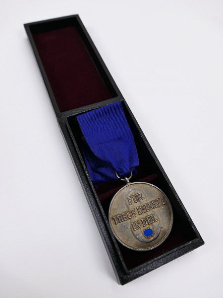 SS service award for 8 years of loyal service in the SS / 2nd level with case
