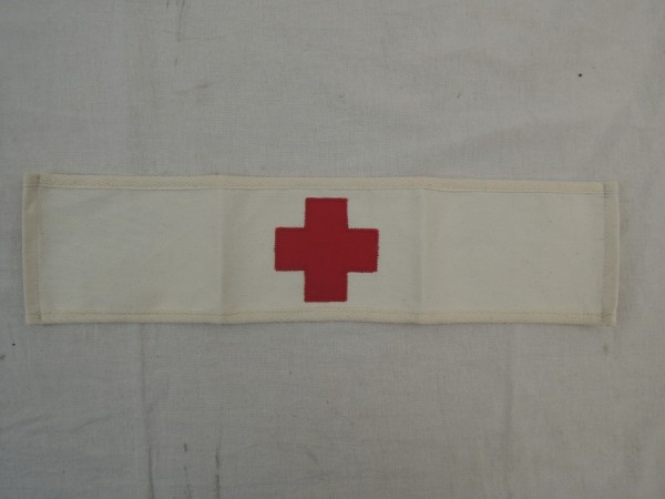 US Army uniform medic red cross armband paramedic marking red cross