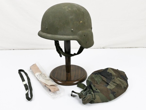 #17 US ARMY PASGT Combat Helmet Original with Helmet Cover & Cateye Helmet Rubber Size SMALL