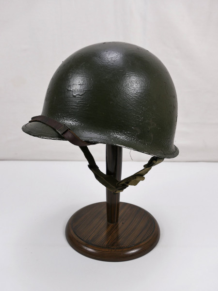 US WW2 M1 Fixed Bale Front Seam Helmet Steel Helmet with Westinghouse Liner / Chinstrap