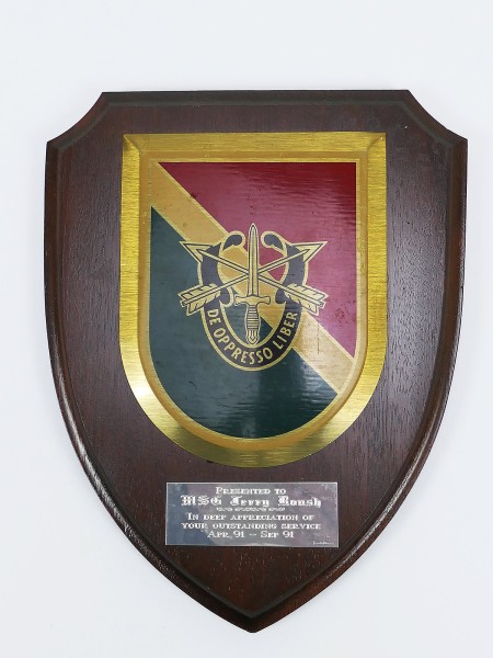 US Army Wall Plaque Service Award with 6th Special Forces Group MSG Roush