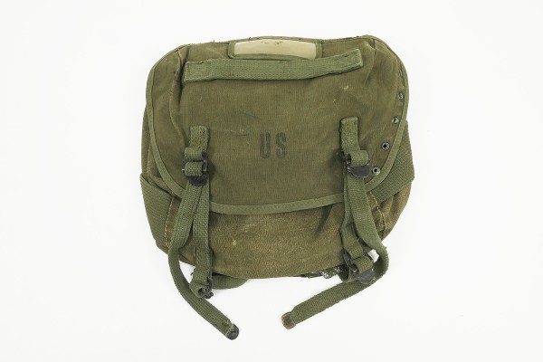US Army Korea Vietnam Buttpack M-1951 Assault Bag Field Pack Canvas olive