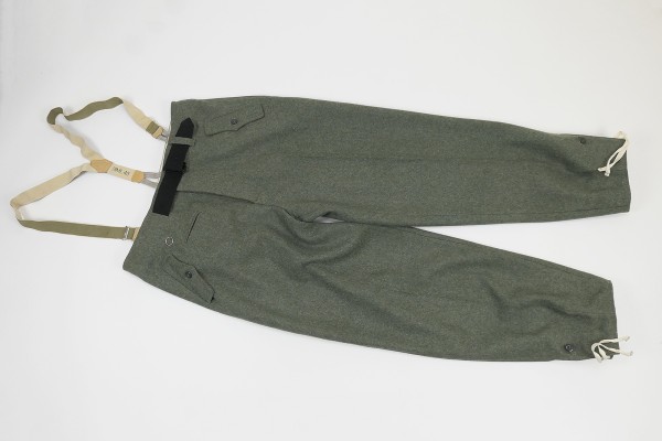WK2 Panzer assault trousers size 52 uniform trousers with suspenders