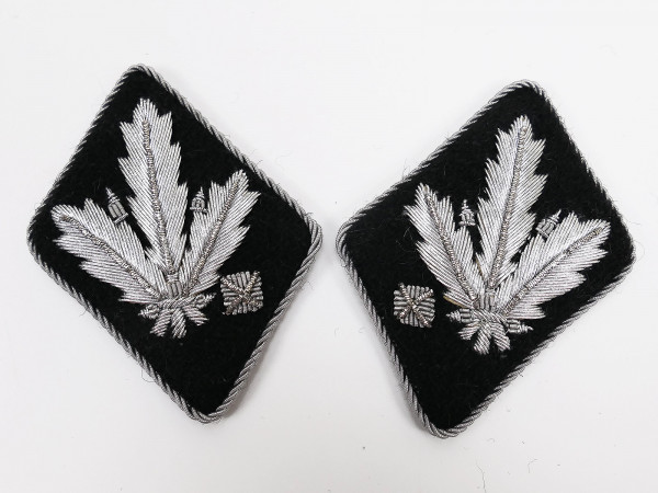 SS rank insignia / collar patch Gruppenführer flat variant