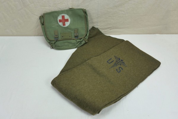 Type WW2 US Musette Bag Bag + Wool virgin Blanket Aesculab US Blanket Medic Red Cross