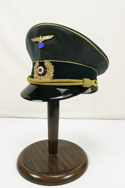 Peaked cap for a general gabardine with effects Gr.56