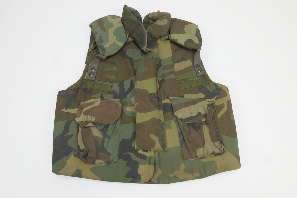 #3 US ARMY Fragmentation Vest Size Large Body Armor Fragmentation Protective Vest 1984