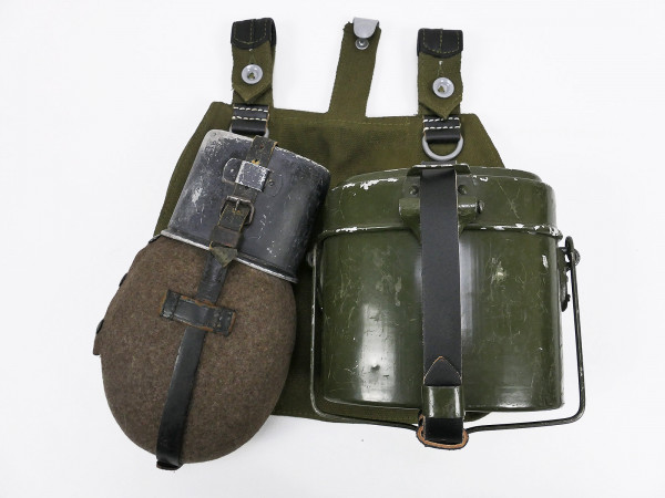 Set Wehrmacht haversack cookware straps canteen