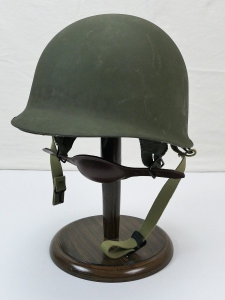 US Army M1C Paratrooper Steel Helmet with Fiber Liner + Chin Strap Chin Cap Type WW2 Vietnam