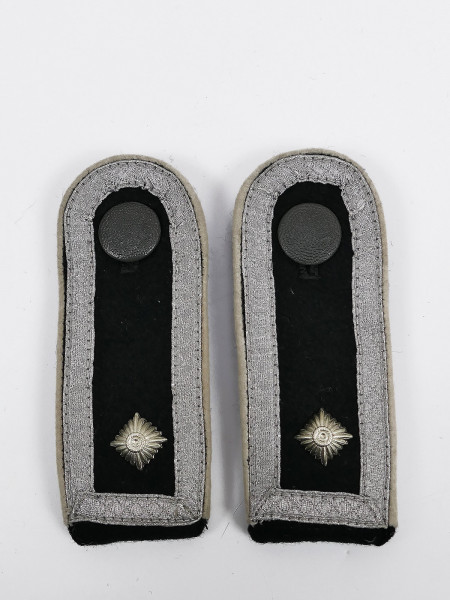 Pair of epaulettes Waffen SS Oberscharführer with buttons and split rings