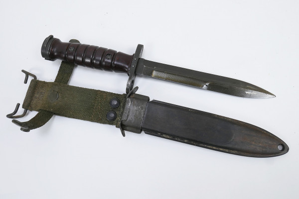 Italian M1 Carbine Bayonet Knife with Scabbard / Combat Knife Bayonet with Scabbard