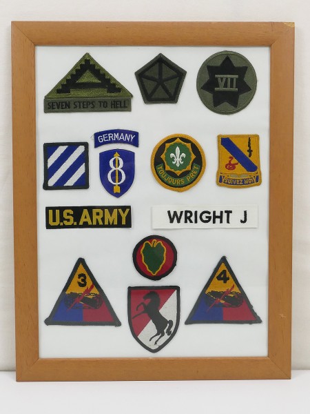 13 patches badge US ARMY in Germany post-war period in picture frame 45x35cm