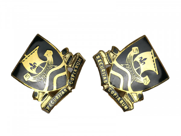 PAIR US 709th Military Police MP Grafenwoehr Pin Clutchback Crest Medal Badge Badge