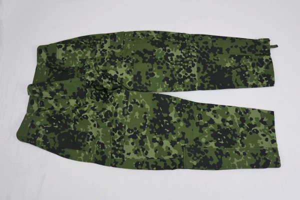 Size XS - Denmark Gore-tex waterproof trousers camouflage HMAK rain trousers as good as new