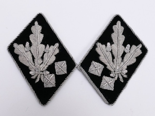 SS rank badge / collar mirror Obergruppenführer flat variant museum production
