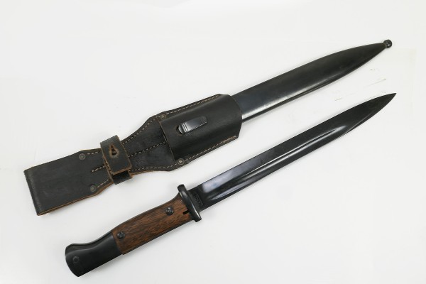 Wehrmacht bayonet M84/98 K98 / sidearm with scabbard and belt clip