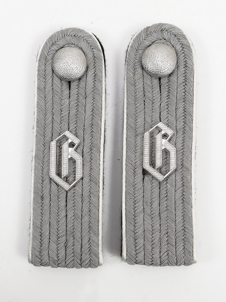 SSVT pair of epaulettes Untersturmführer GERMANIA with buttons