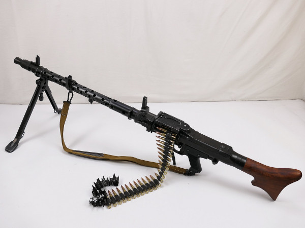 Wehrmacht machine gun MG34 deco model with carrying strap and MG belt special conversion 24/11 0019