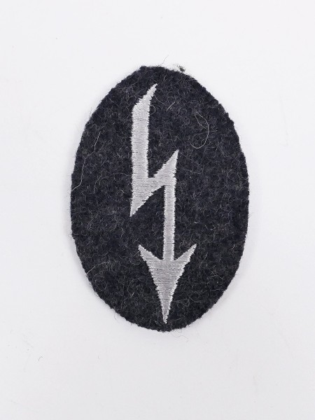 Luftwaffe sleeve badge for radio operator lightning pilot blouse badge