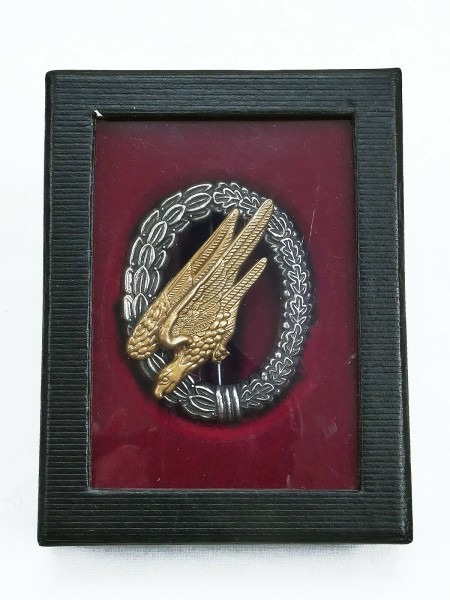 Wehrmacht Luftwaffe paratrooper badge of LW denazified