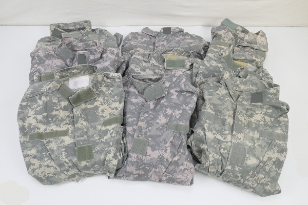 US Army ACU Combat Uniforms digital - Medium Regular