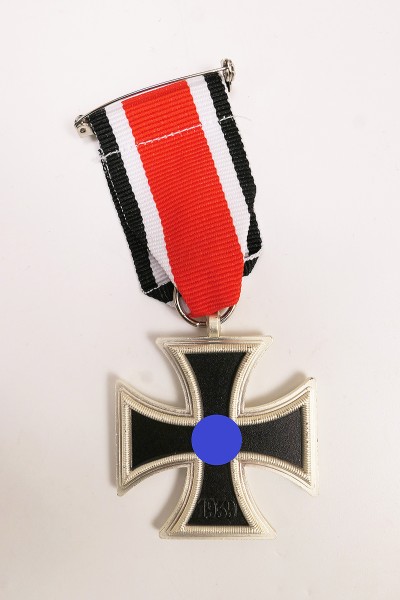 Wehrmacht E2 Iron Cross 1939 2nd Class on ribbon with pin