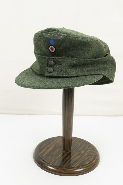 Wehrmacht M43 field cap army size 60 with trapeze cap eagle