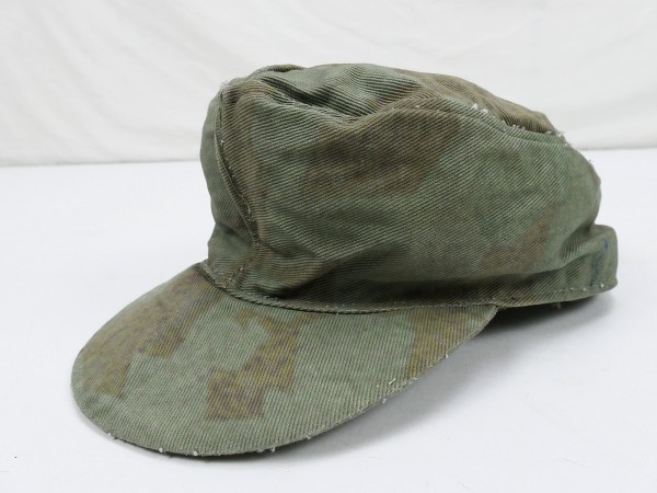 Wehrmacht / Luftwaffe front production splinter camouflage field cap size 59/60 camouflage cap from museum
