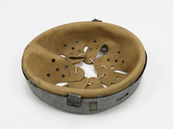 #176/ Wehrmacht steel helmet lining ANTIK interior M35 M40 M42 (59/66) D.R.P. 1943
