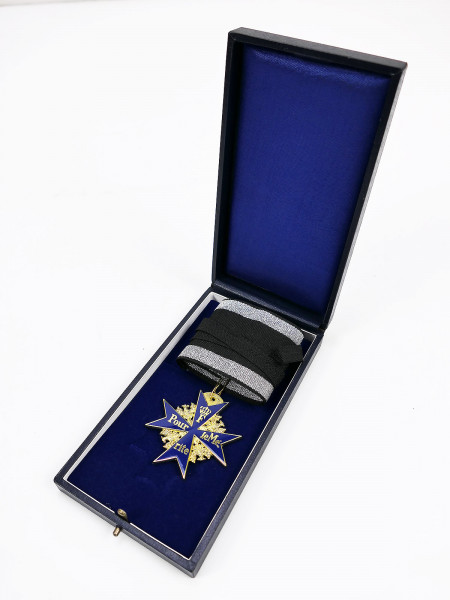 Order Pour le Mérite on collar ribbon in case / Blue Max Gfm Erwin Rommel