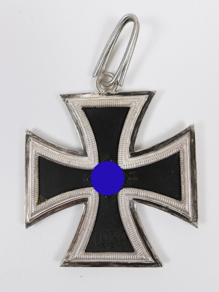 Wehrmacht Knight's Cross of the Iron Cross "2" C.E. Juncker 800 silver museum piece