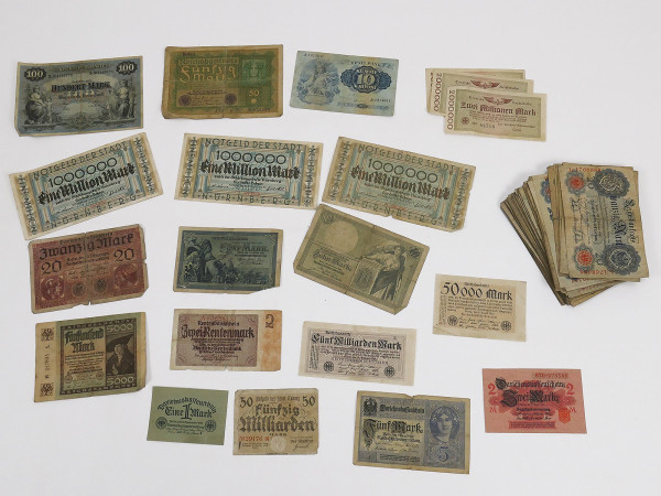 104 parts mixed lot of old banknotes Reichsbanknote Notgeld Reichsbahn Reichskassenschein