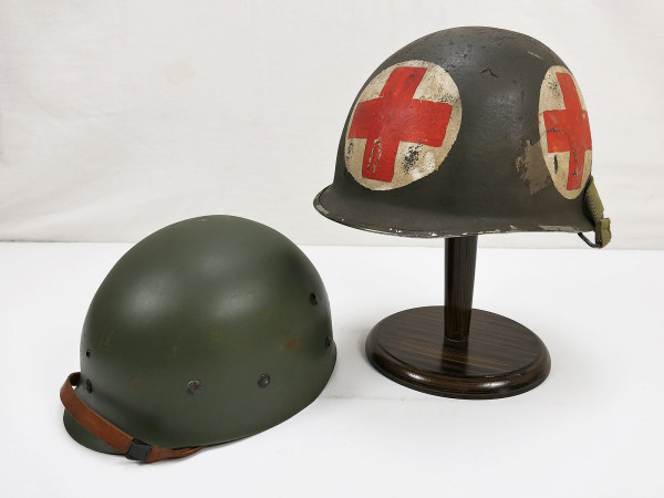 US ARMY Type WW2 M1 steel helmet Red Cross medic helmet + liner chin strap