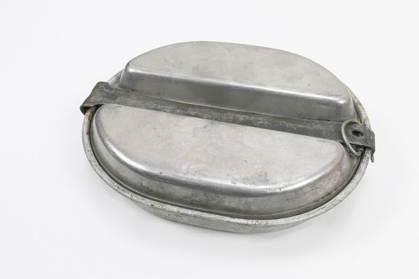 #7 Original US Army WW2 Dinnerware Cookware Canteen 1945
