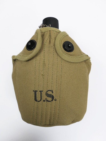 US WW2 type canteen with cup and canteen cover