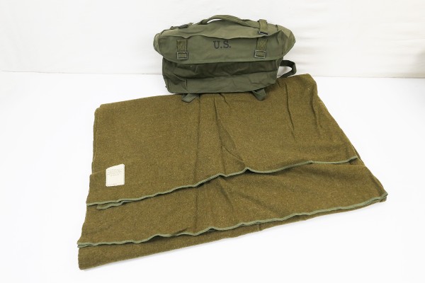 #3 US Pack Field Cargo M-1945 Bag + US Wool virgin Blanket Blanket