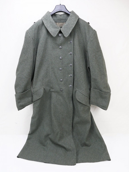 Single piece Wehrmacht M40 coat winter coat crew size 56-58