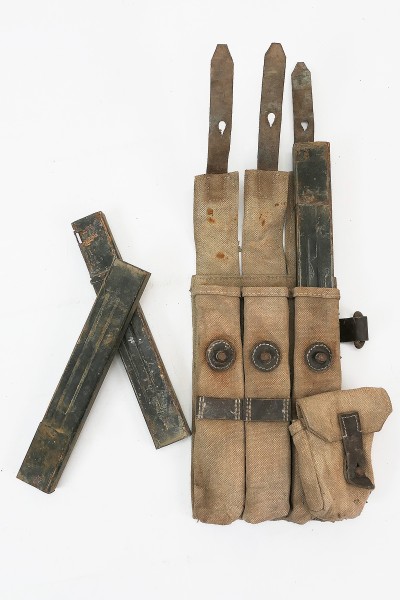Wehrmacht MP 38/40 left magazine pouch with 3x rod magazines empty - MP38 MP40