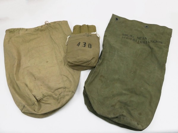 US WW2 Convolute Personal bag 1943 mosquito net 1942 duffle bag laundry bag