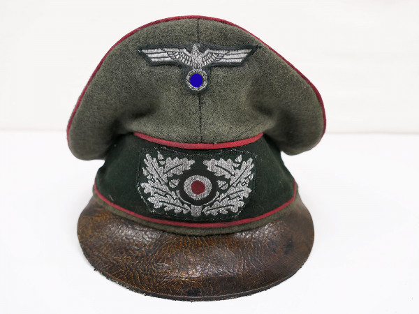 Wehrmacht officer's peaked cap artillery crusher cap size 58 from museum liquidation