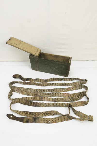 Blackless ammunition wooden box with ammunition belt cloth belt Reichswehr 1929