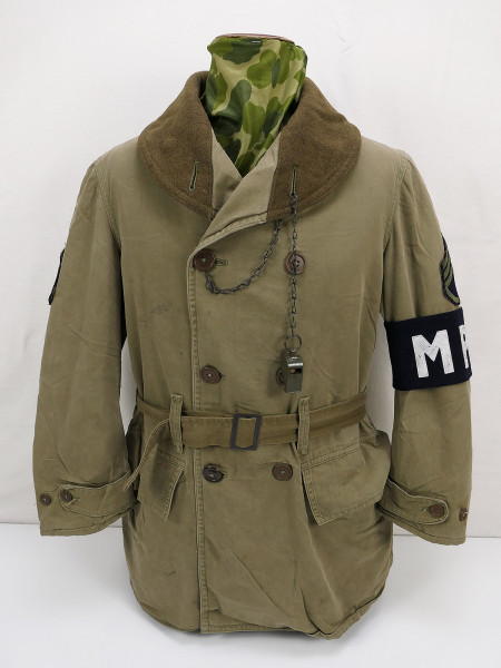 US WW2 MP Mackinaw Winter Field Jacket Military Police Field Jacket Size Small with whistle