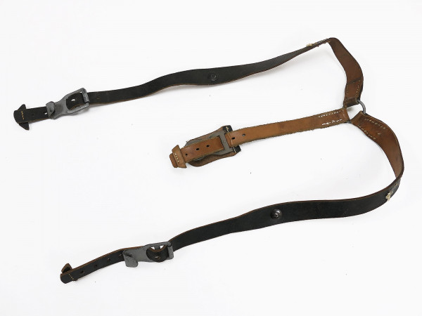 Luftwaffe Y-strap for officers leather belt carrying aid paratroopers Dresden 1942 modified