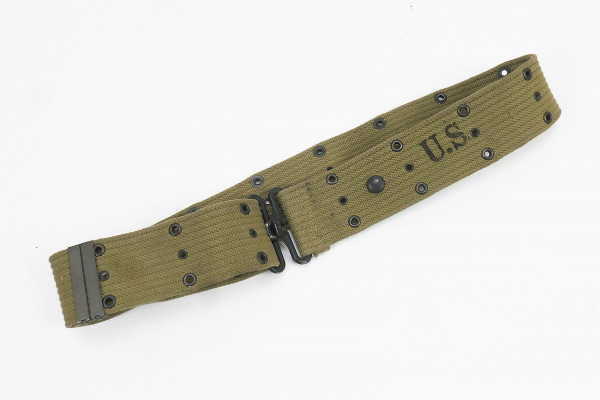 Original M-1936 US Army WW2 Pistol Belt Hole Coupler S.F.CO. 1942