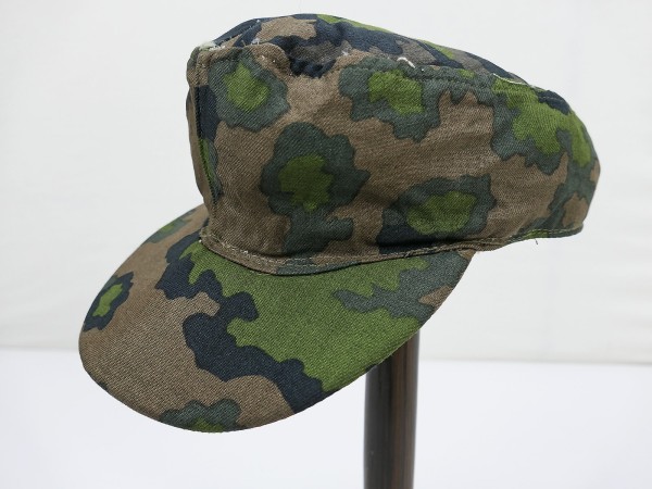 Waffen SS Frontfertigung oak leaf field cap size 58 camouflage cap from museum