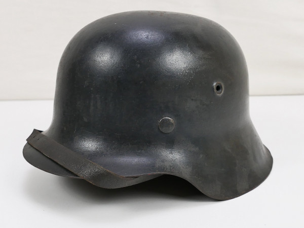 Wehrmacht Luftwaffe steel helmet M42 ET64 original with helmet lining and chinstrap