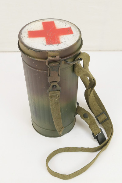 #E DAK Afrikakorps gas mask can camouflage Red Cross medic protective mask can with strapping