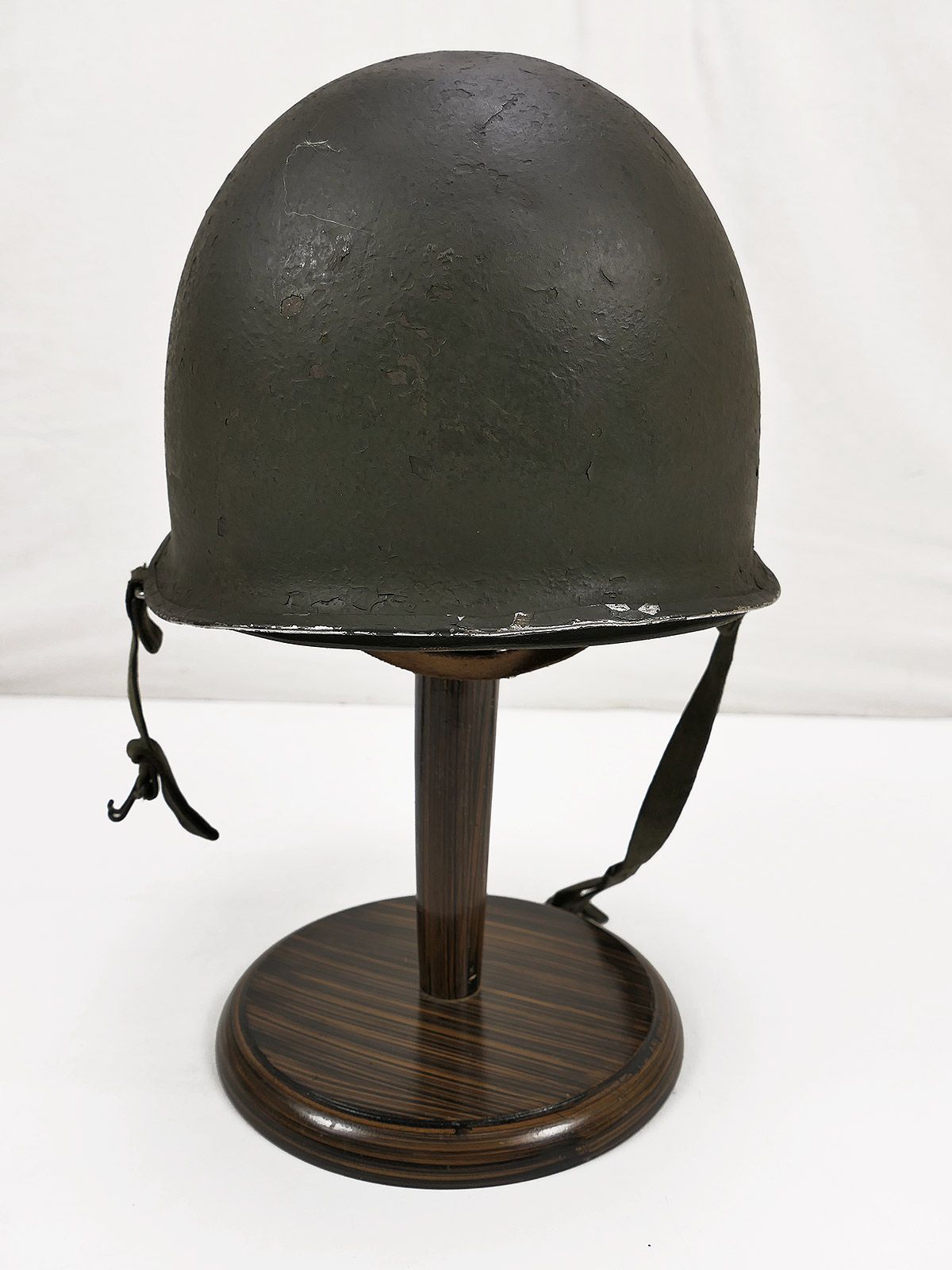US Army WW2 M1 Front Seam Helmet (Stahlhelm) with liner / chin strap ...
