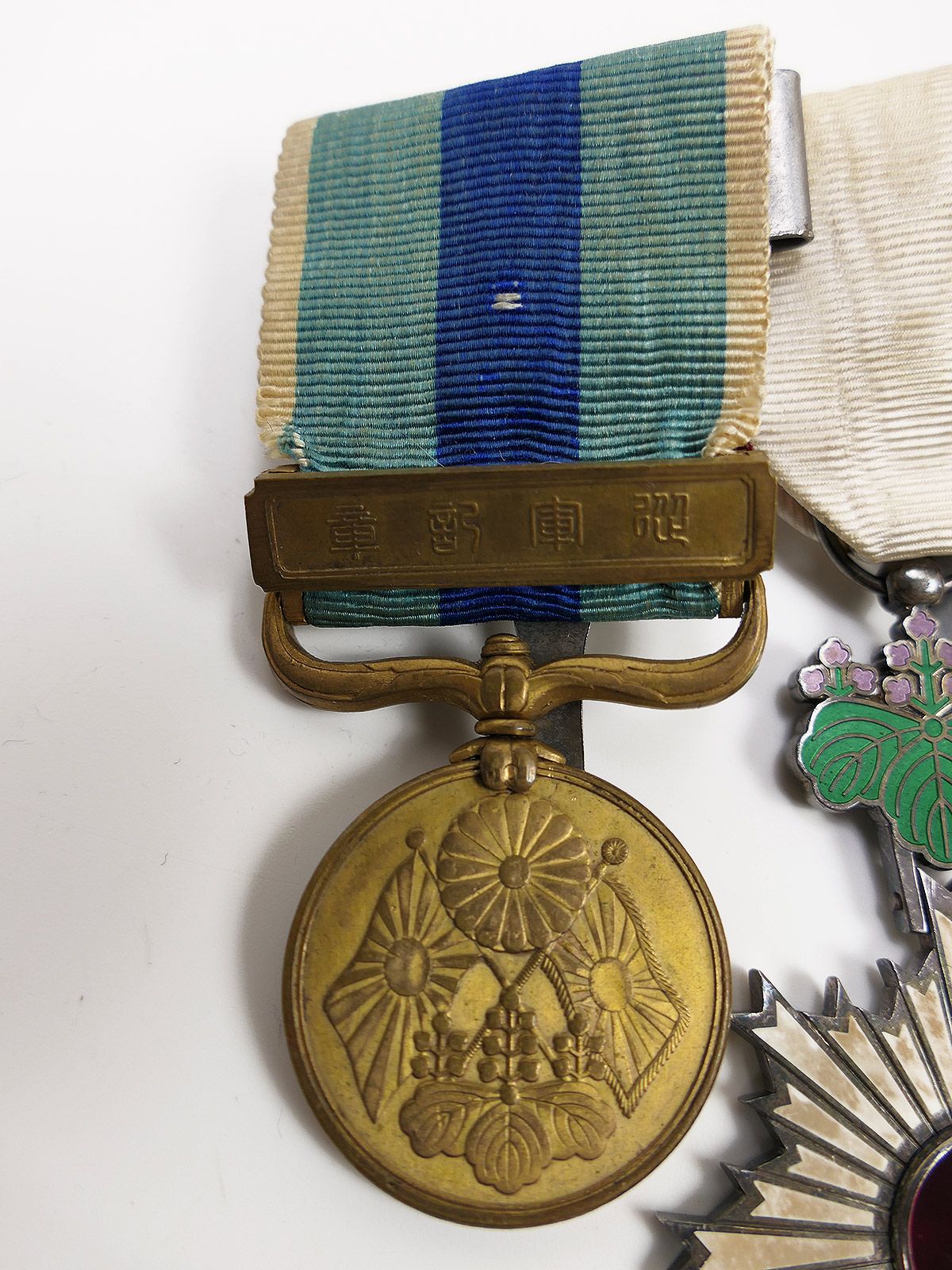 Japan WW2 Large Medal Clasp 6 Badge Medal Award | Lomax Militaria